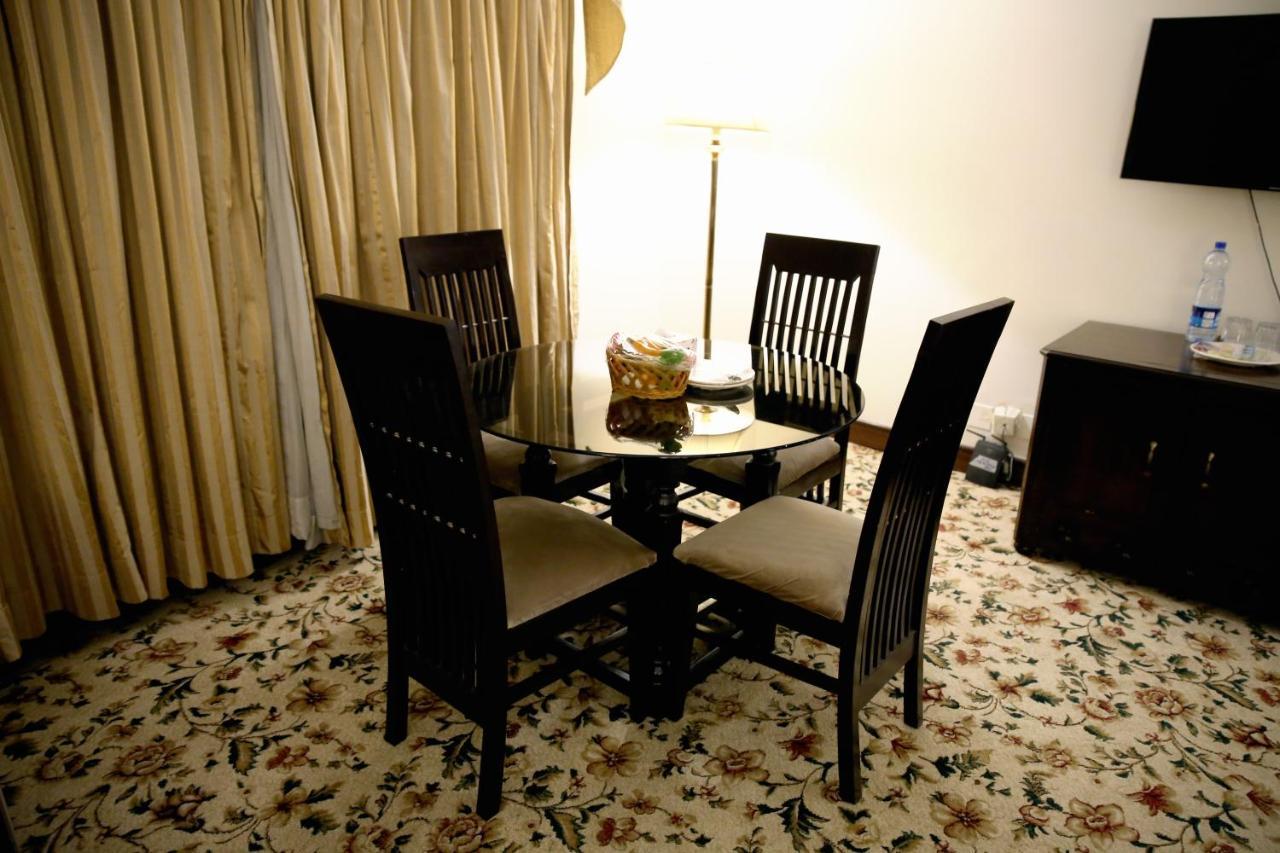 Hotel Hillview Islamabad Exterior photo