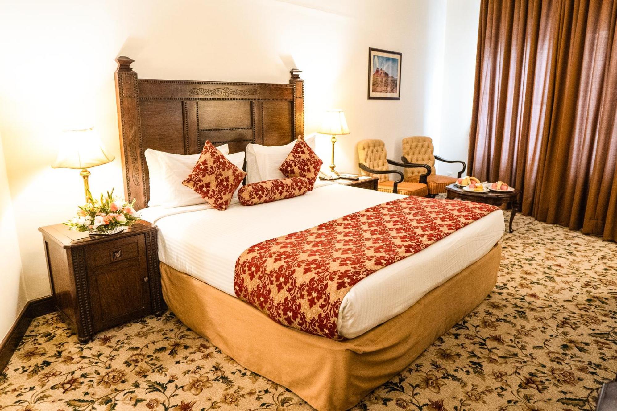 Hotel Hillview Islamabad Exterior photo